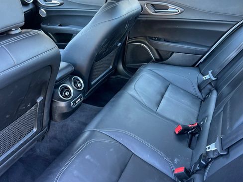 Used 2022 Alfa Romeo Giulia Ti RWD image 14