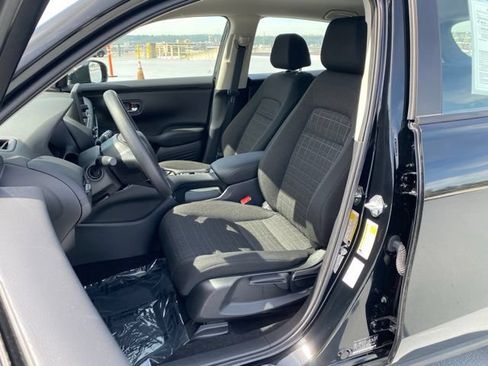 Certified 2023 Honda HR-V LX image 21