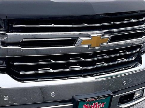 Used 2022 Chevrolet Silverado 1500 LTZ w/ LTZ Premium Package image 29