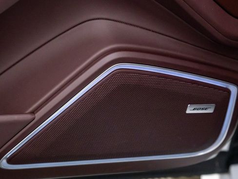 Used 2023 Porsche Panamera 4 Platinum Edition image 15