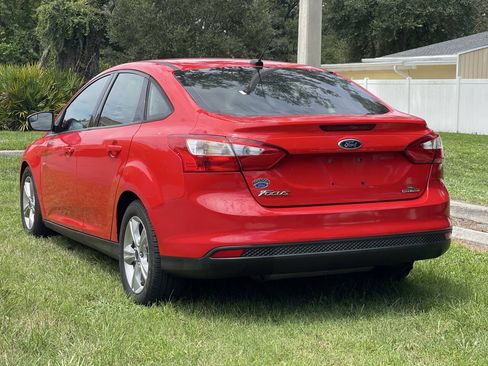 Used 2014 Ford Focus SE FWD image 24