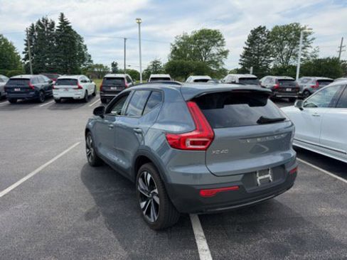 Used 2023 Volvo XC40 B5 Ultimate w/ Protection Package Premier AWD/4WD image 5