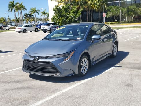 Certified 2025 Toyota Corolla LE image 7