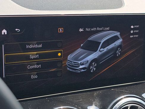 Certified 2023 Mercedes-Benz GLB 250 4MATIC image 34