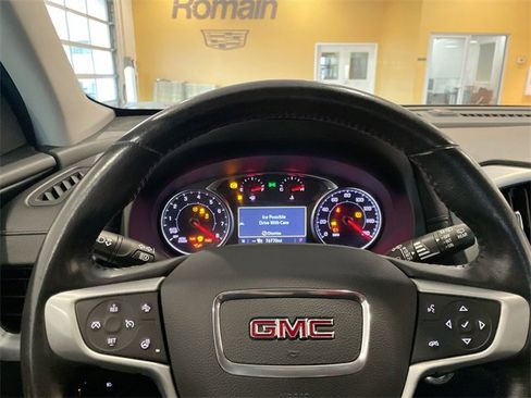 Used 2022 GMC Terrain SLT image 20