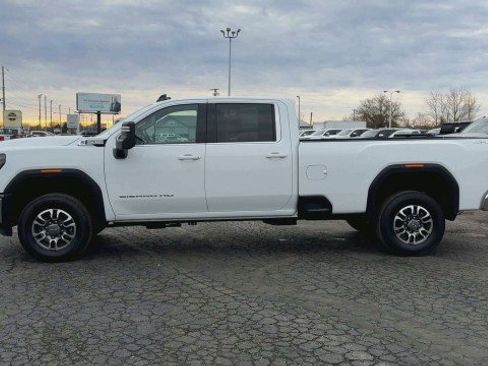 Used 2024 GMC Sierra 3500 SLE w/ SLE Value Package image 5