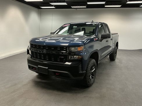 Used 2019 Chevrolet Silverado 1500 Custom Trail Boss w/ Custom Convenience Package AWD/4WD image 1
