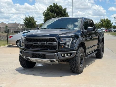 Used 2018 Ford F150 Raptor w/ Equipment Group 802A Luxury AWD/4WD image 3