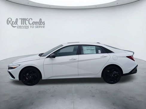 New 2026 Hyundai Elantra SEL Sport Premium FWD image 2