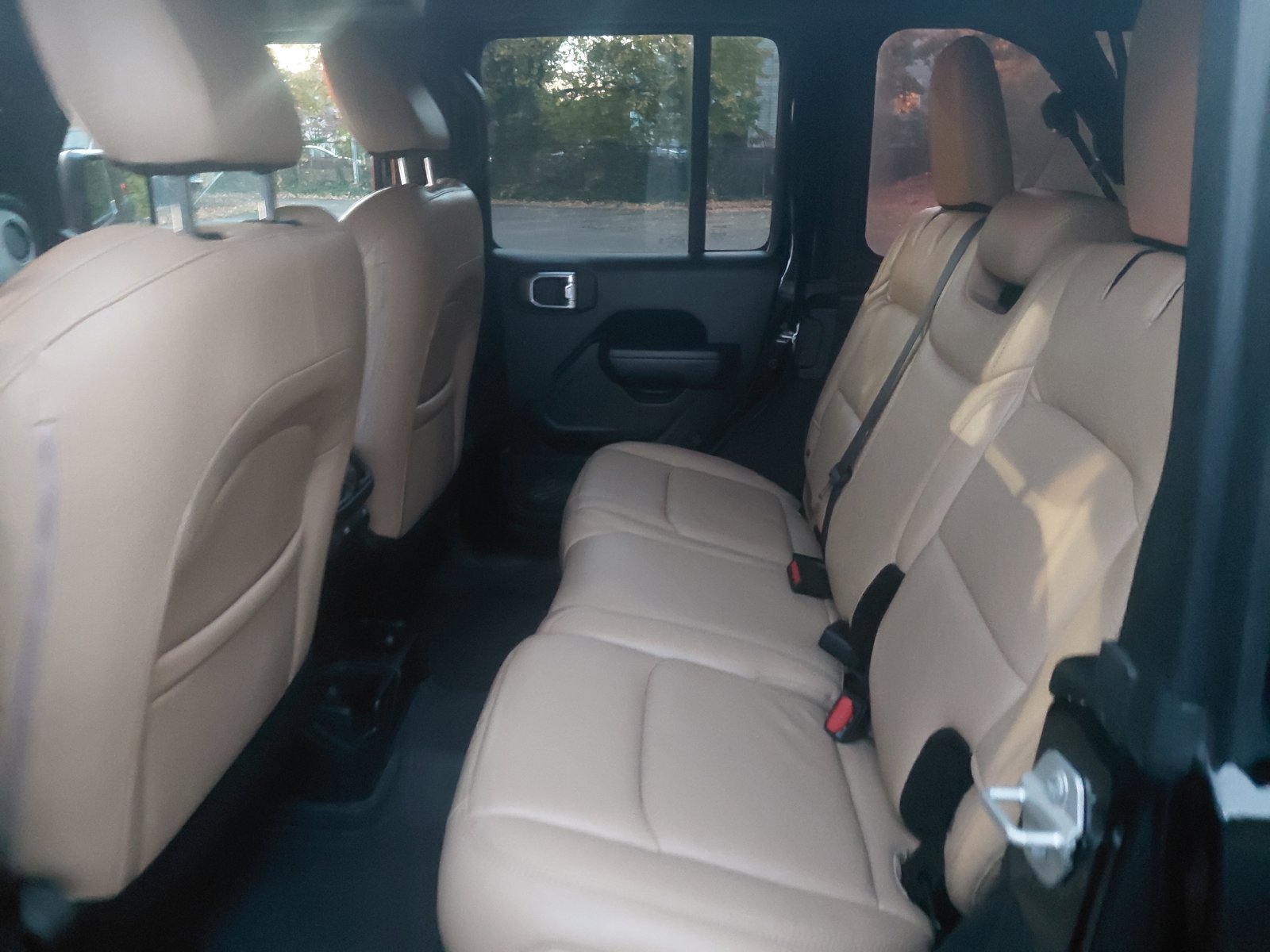 Used 2024 Jeep Wrangler Unlimited Sport AWD/4WD image 14
