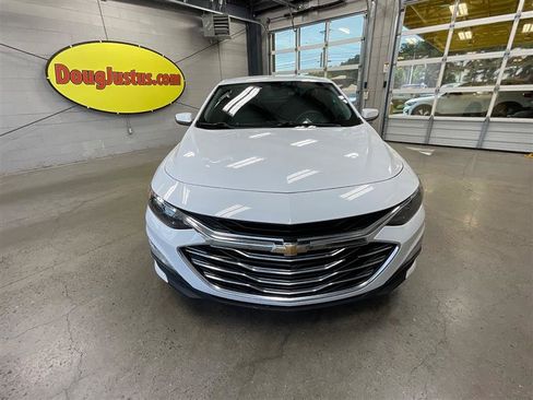 Used 2022 Chevrolet Malibu LT FWD image 8