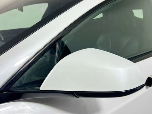 Used 2022 Tesla Model S AWD/4WD image 12