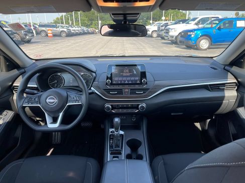 Used 2026 Nissan Altima 2.5 SV AWD/4WD image 15