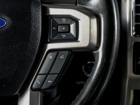 Used 2021 Ford F250 Platinum image 18