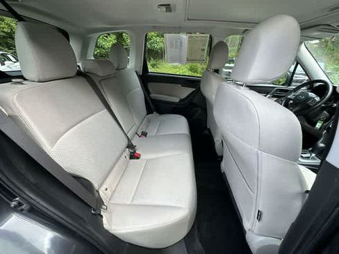 Used 2015 Subaru Forester 2.5i Premium w/ All-Weather Package AWD/4WD image 22