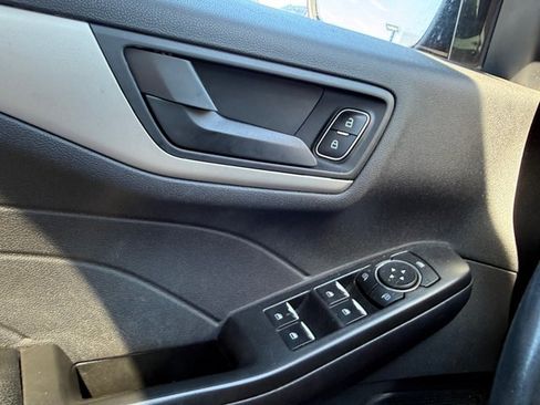 Used 2022 Ford Escape SE w/ SE Sport Appearance Package AWD/4WD image 31