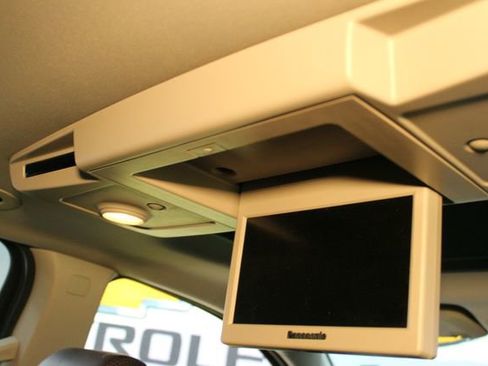 Used 2010 Chevrolet Traverse LT w/ Personal Connectivity Package image 14