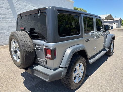 Used 2020 Jeep Wrangler Unlimited Sport S AWD/4WD image 2