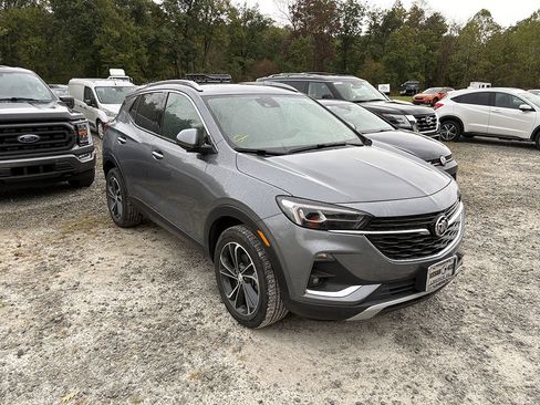Used 2021 Buick Encore GX Essence image 4
