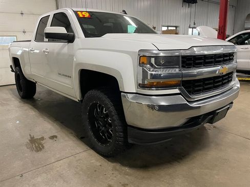 Used 2019 Chevrolet Silverado 1500 LT image 4