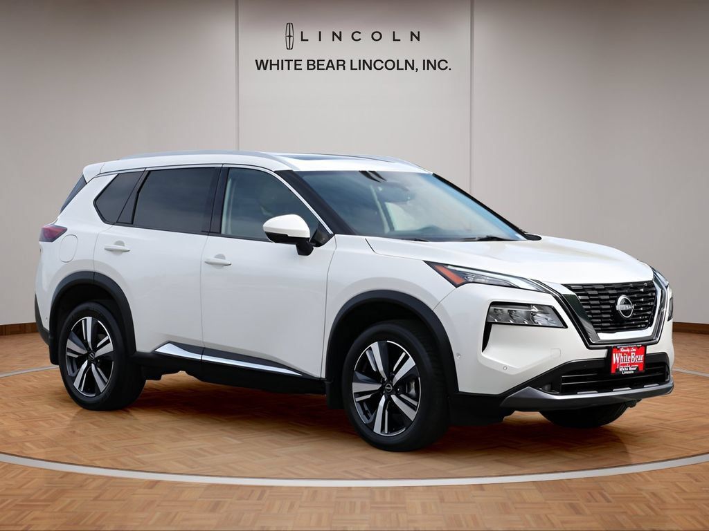 Used 2023 Nissan Rogue SL w/ SL Premium Package AWD/4WD image 3