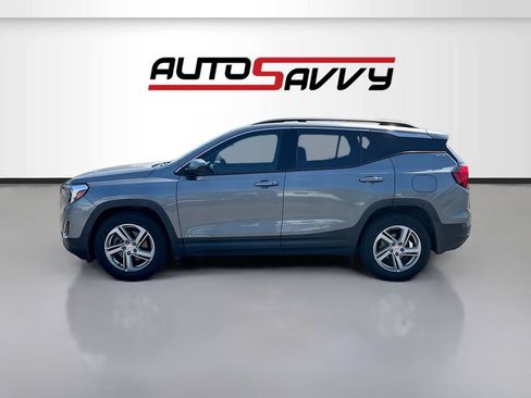 Used 2018 GMC Terrain SLE w/ Driver Convenience Package FWD image 4