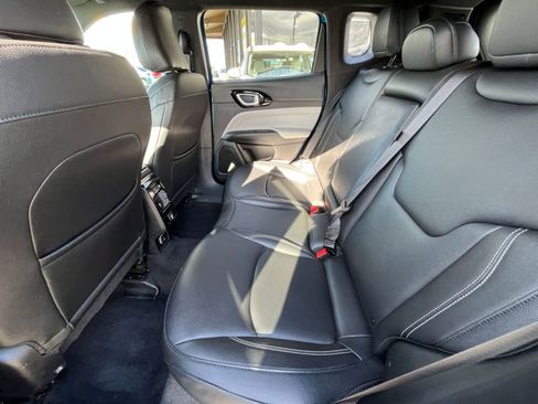 Used 2025 Jeep Compass Limited AWD/4WD image 27