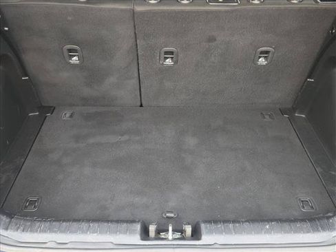Used 2023 Hyundai Venue SEL FWD image 6