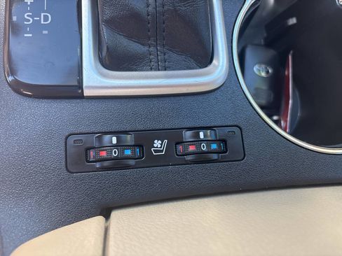 Used 2016 Toyota Highlander Limited Platinum AWD/4WD image 19