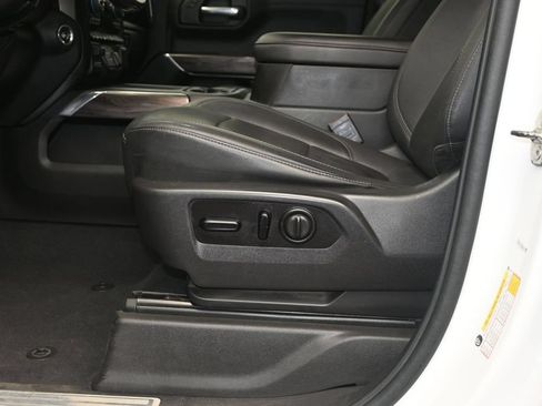 Used 2021 Chevrolet Silverado 1500 LTZ w/ Z71 Off-Road Package AWD/4WD image 22