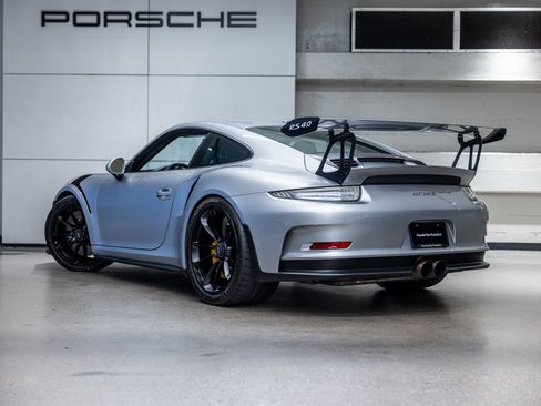 Used 2016 Porsche 911 GT3 RS RWD image 3