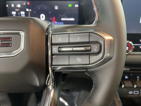 New 2025 GMC Canyon Elevation w/ Convenience Package image 20