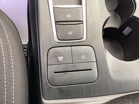 Used 2023 Ford Escape AWD image 25