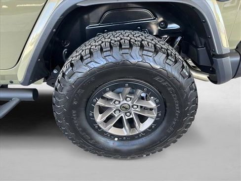Used 2025 Jeep Wrangler Unlimited Rubicon 392 AWD/4WD image 24