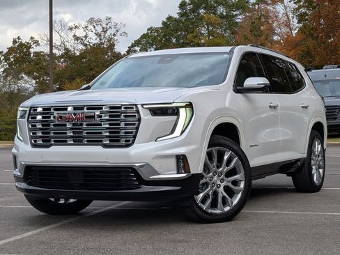 Used 2024 GMC Acadia Denali w/ Super Cruise Package image 4