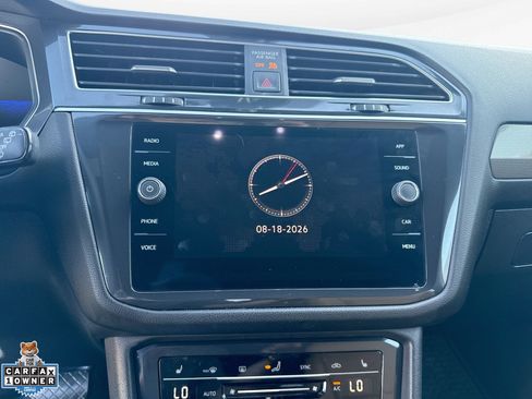 Used 2023 Volkswagen Tiguan SE w/ Panoramic Sunroof Package FWD image 13