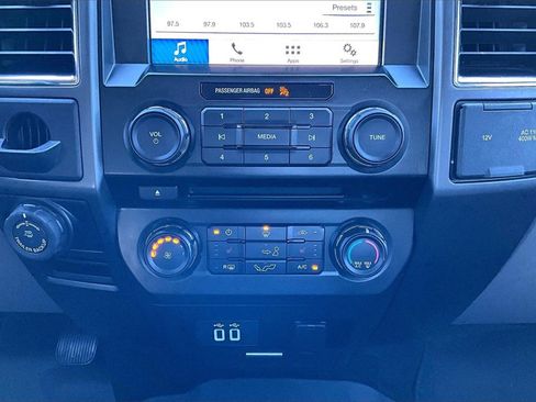 Used 2017 Ford F150 XLT w/ Equipment Group 302A Luxury image 32