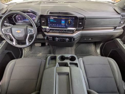 Used 2025 Chevrolet Silverado 2500 LT w/ Convenience Package AWD/4WD image 17