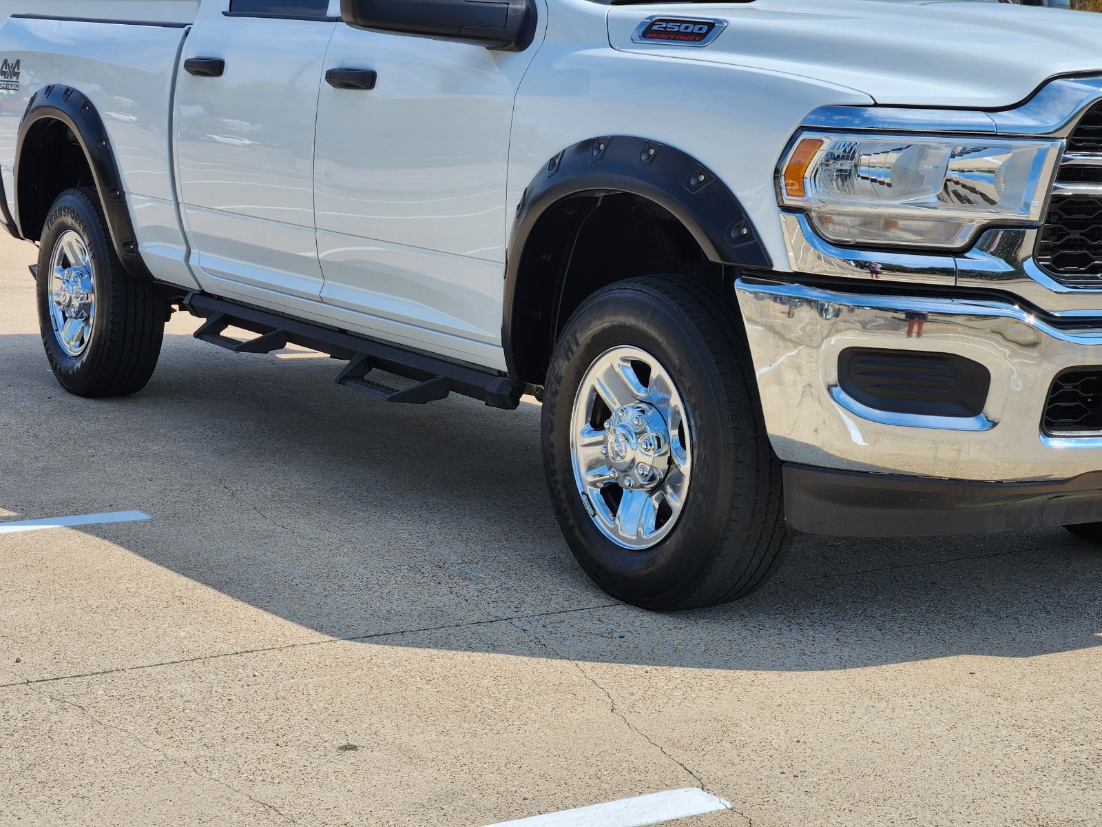 Used 2024 RAM 2500 Tradesman w/ Chrome Appearance Group AWD/4WD image 11