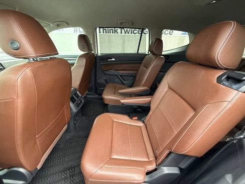 Used 2023 Volkswagen Atlas SE AWD/4WD image 12