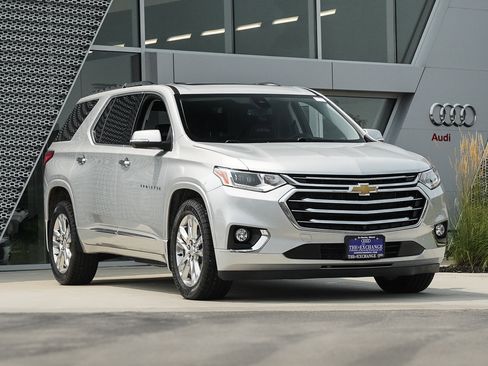 Used 2021 Chevrolet Traverse High Country w/ LPO, Floor Liner Package image 1