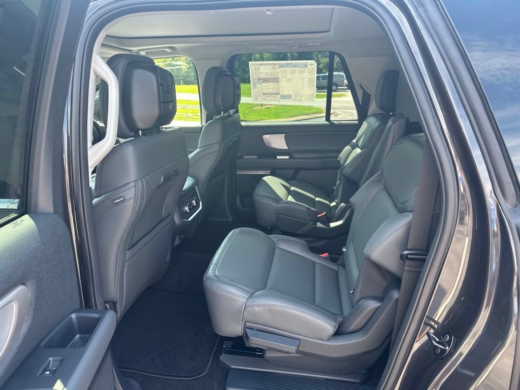 New 2027 Ford Expedition Max Active RWD image 12