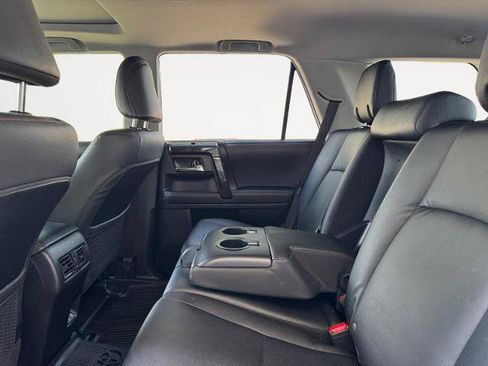 Used 2021 Toyota 4Runner Venture w/ Moonroof Package AWD/4WD image 13