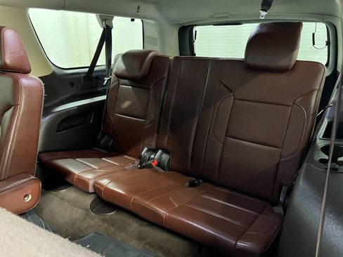 Used 2015 Chevrolet Suburban LTZ AWD/4WD image 10