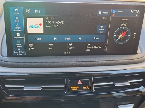 Used 2025 Acura MDX SH-AWD image 13