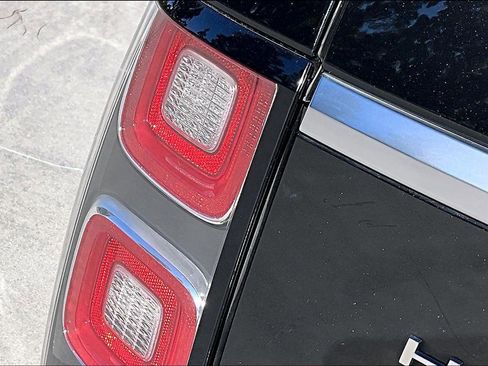 Used 2020 Land Rover Range Rover HSE image 31