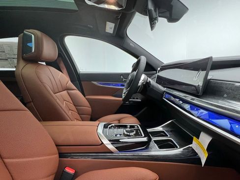 New 2026 BMW 740i xDrive image 6
