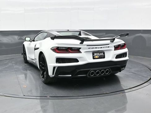 New 2026 Chevrolet Corvette Z06 w/ Z07 Performance Package RWD image 5