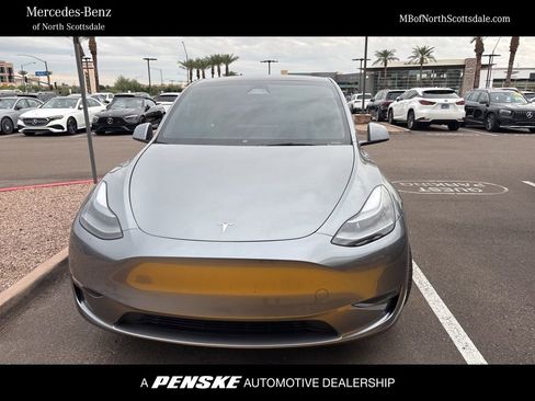 Used 2024 Tesla Model Y Performance image 1