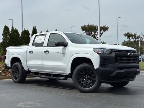 New 2026 Chevrolet Colorado W/T AWD/4WD image 2